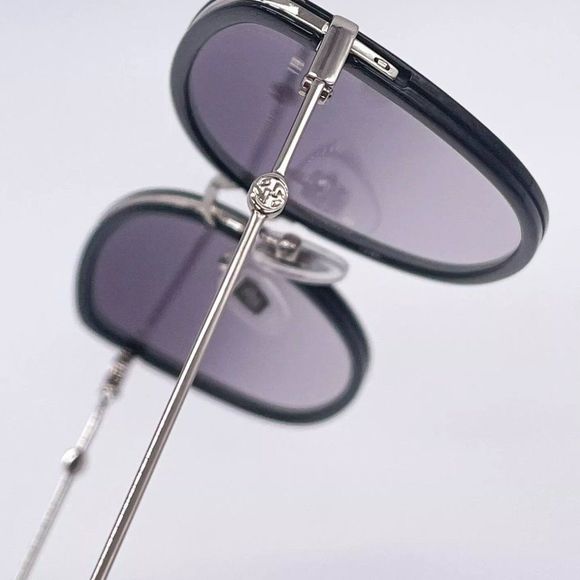 Sale! New Gucci Women\'s 56mm Black and Grey Metal Sunglasses! main image 4